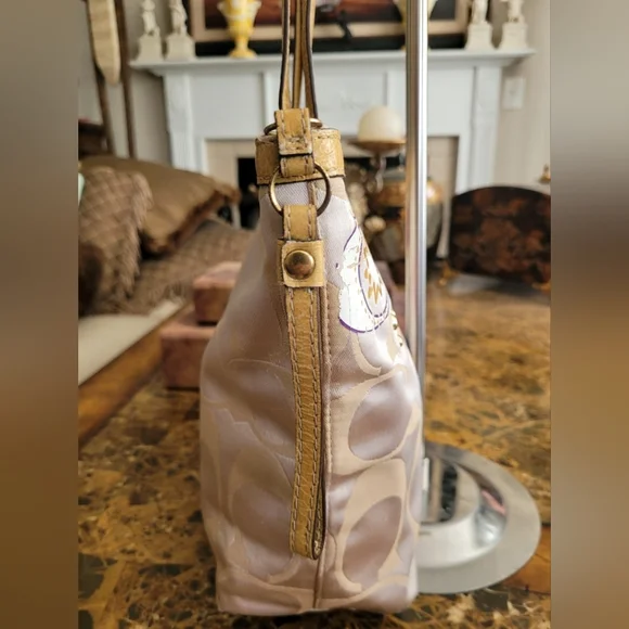 Coach Poppy Tote Bag - Picture 4 of 10